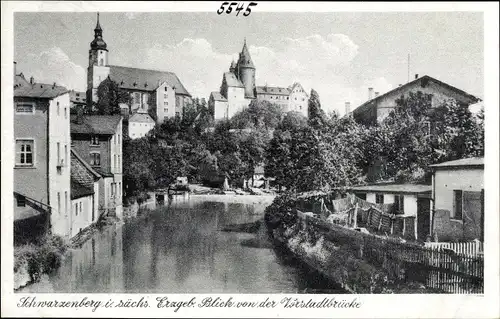 Ak Schwarzenberg Erzgebirge, Kirche und Schloss von der Vorstadtbrücke aus gesehen