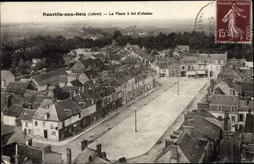 Ak Neuville aux Bois Loiret, La Place a vol d'oiseau