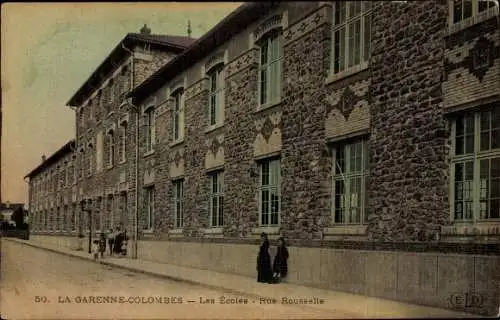 Ak La Garenne Colombes Hauts de Seine, Les Ecoles, Rue Rousselle