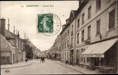 Ak Essonnes Essonne, Grande Rue, magasin du Tabac, Vins et Cordier