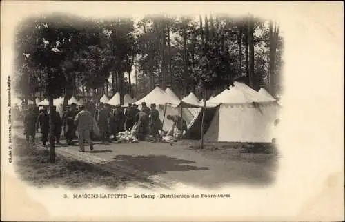 Ak Maisons Laffitte Yvelines, Le Camp, Distribution des Fournitures