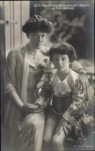 Ak Prinzessin Marie Gabriele von Bayern mit Prinz Albrecht