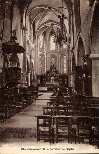 Ak Chaumes en Brie Seine et Marne, Kircheninneres