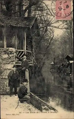 Ak Brunoy Essonne, Les Bords de l'Yerres, pêcheur à la ligne