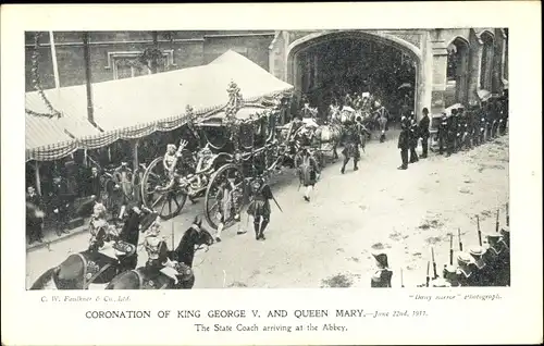 Ak Corontation of King George V. and Queen Mary, 1911, the State Coach arriving at the Abbey