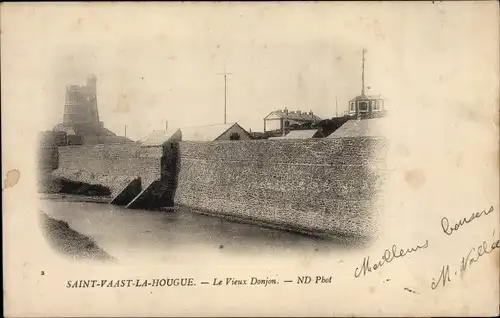 Ak Saint Vaast de la Hougue Manche, Le Vieux Donjon