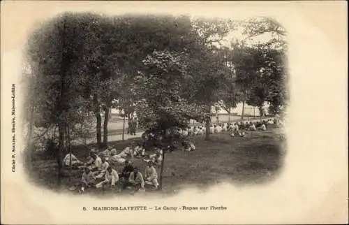 Ak Maisons Laffitte Yvelines, Le Camp, Repas sur l'herbe