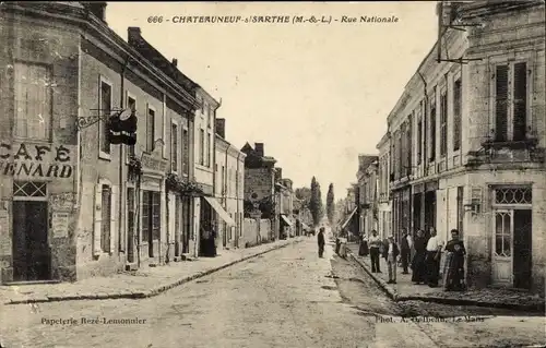 Ak Chateauneuf sur Sarthe Maine-et-Loire, Rue Nationale