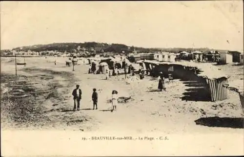 Ak Deauville sur Mer Calvados, La Plage