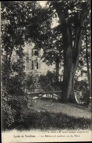 Ak Vendôme Loir et Cher, Lycée, Le Bâtement central, vu du Parc