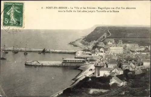 Ak Port en Bessin Calvados, La Ville, Les Falaises