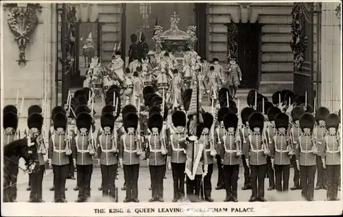 Ak King and Queen leaving Buckingham Palace