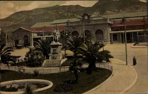 Ak Toulon Var, Bahnhof, Statue