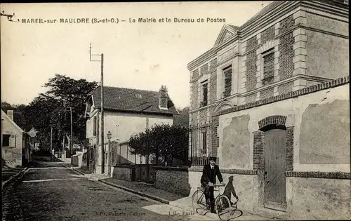 Ak Mareil sur Mauldre Yvelines, La Mairie et le Bureau de Postes, Radfahrer