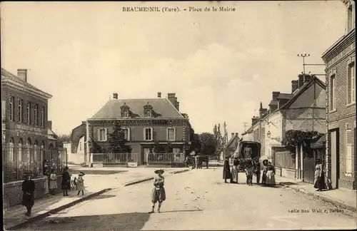 Ak Beaumesnil Eure, Place de la Mairie