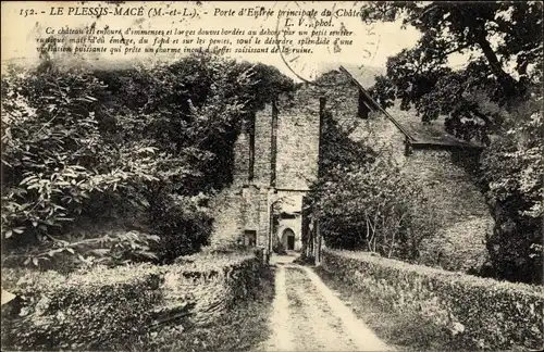 Ak Le Plessis-Macé Maine et Loire, Le Chateau, Porte d'Entree