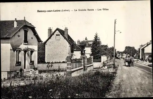 Ak Bonny sur Loire Loiret, La Grande Route, les Villas