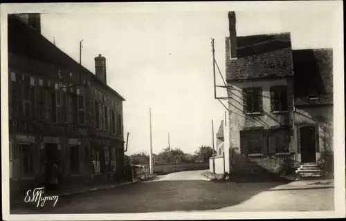 Ak Le Bignon-Mirabeau Loiret, Route d'Egreville