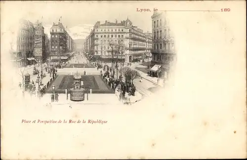 Ak Lyon Rhône, Place et Perspective de la Rue de la République
