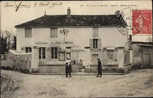 Ak Issou Yvelines, Mairie, Ecole