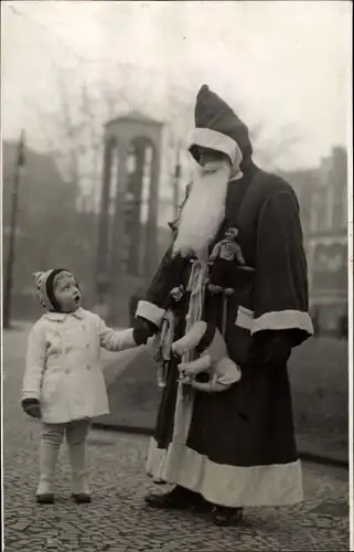 Ak Weihnachtsmann mit Kind