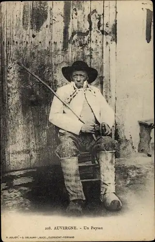 Ak Auvergne, un Paysan, Mann in Volkstracht