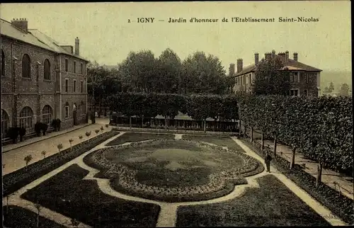 Ak Igny Essonne, Jardin d'honneur de l'Etablissement Saint Nicolas