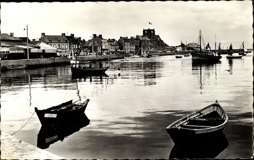 Ak Cherbourg Manche, Le Port a maree haute, Ruderboote