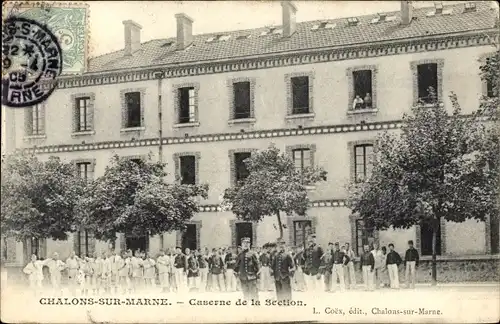 Ak Châlons-sur-Marne Châlons-en-Champagne Marne, Caserne de la Section