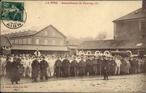 Ak La Fère Aisne, Rassemblement du Fourrage