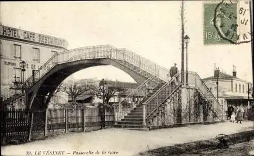 Ak Le Vésinet Yvelines, Passerelle de la Gare, Hotel