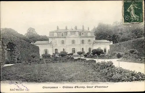 Ak Champeaux Seine et Marne, Château d'Aunoy, Cour d'honneur