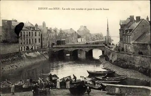 Ak Isigny sur Mer Calvados, La cale aux moules et pont a maree basse