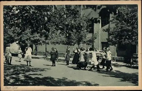 Ak Bingen am Rhein, Institut St. Mariä der Englischen Fräulein, Mädchen beim Spiel