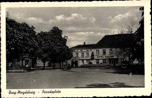 Ak Burg bei Magdeburg, Paradeplatz, Hotel Roland