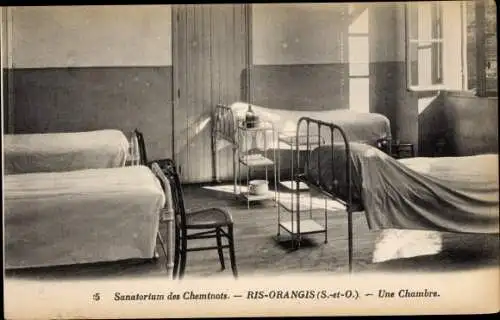 Ak Ris Orangis Essonne, Sanatorium des Cheminots, Une chambre