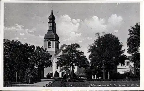 Ak Hohen Neuendorf Oberhavel, Partie an der Kirche