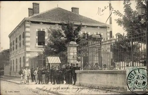 Ak Saint Mihiel Meuse, Entree des Casernes du 161e Regiment d'Infanterie