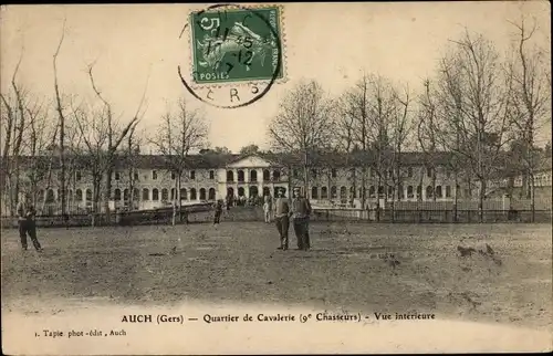 Ak Auch Gers, Quartier de Cavalerie, Vue interieure