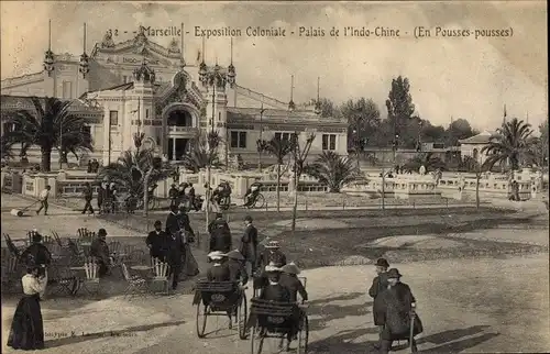 Ak Marseille Bouches du Rhône, Exposition Coloniale, Palais de l'Indo Chine, pousses pousses