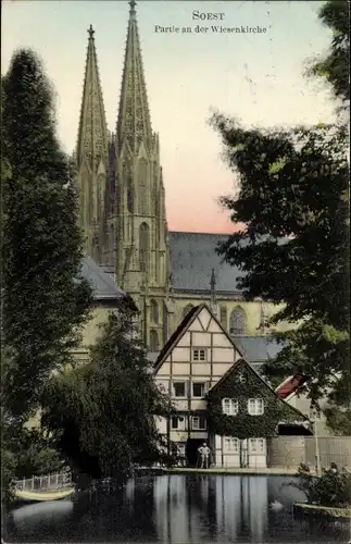 Ak Soest in Nordrhein Westfalen, Partie an der Wiesenkirche