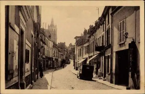 Ak Montfort l'Amaury Yvelines, La Rue de Paris