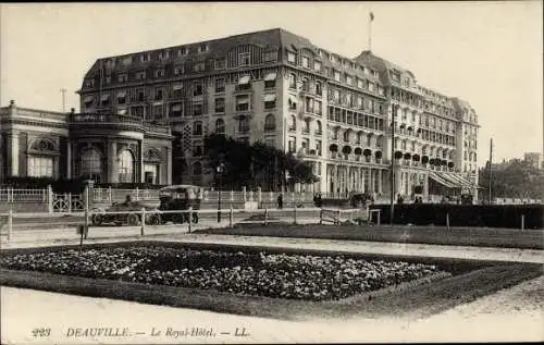 Ak Deauville Calvados, Le Royal Hotel