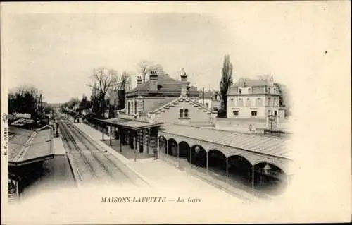Ak Maisons Laffitte Yvelines, La Gare