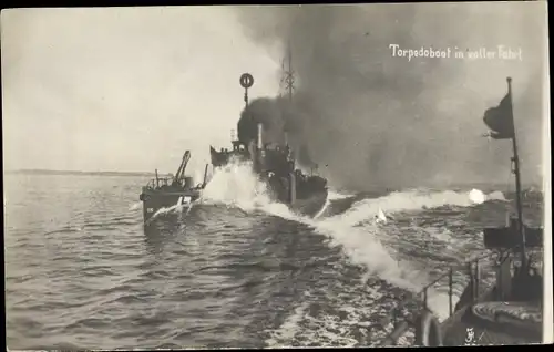 Ak Deutsches Kriegsschiff, Kaiserliche Marine, I. WK, Torpedoboot SMS S 117 in voller Fahrt