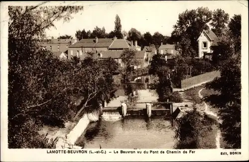 Ak Lamotte Beuvron Loir et Cher, Le Beuvron vu du Pont de Chemin de Fer