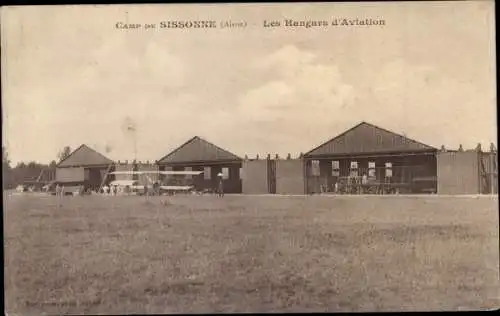 Ak Sissonne Aisne Frankreich, Les Hangars d'Aviation