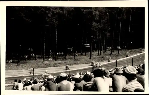 Foto Frohburg in Sachsen, Frohburger Dreieck Rennen, Blick von der Tribüne, Motorräder