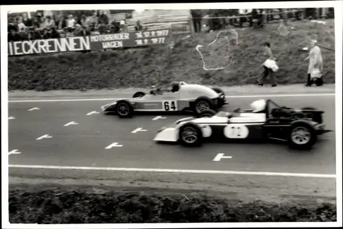 Foto Frohburg in Sachsen, Frohburger Dreieck Rennen 1977, Formel Wagen, Start Ziel Gerade