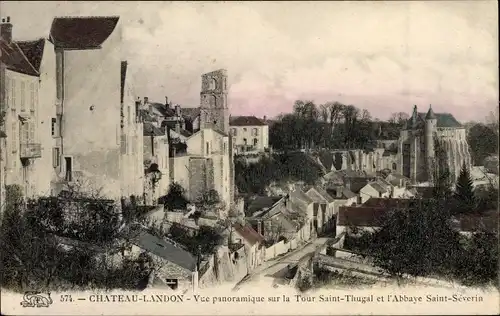 Ak Chateau Landon Seine et Marne, Panorama sur la Tour Saint Thugal et l'Abbey Saint Severin